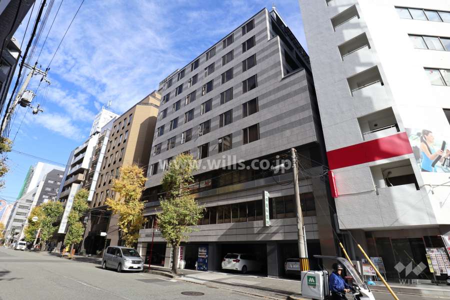 日研ビルの外観（南西側から）