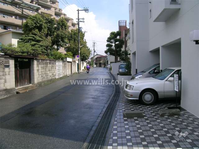 敷地内駐車場駐車場