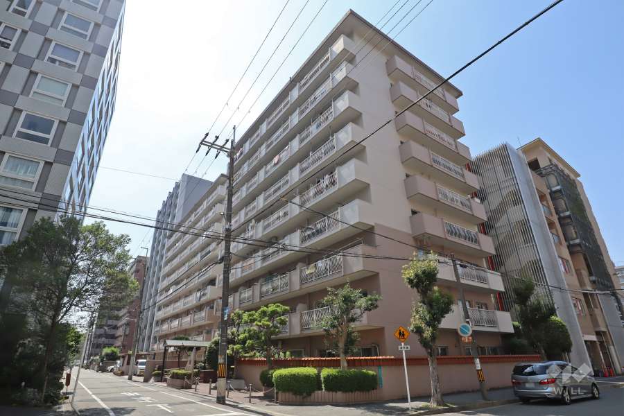 西中島ホワイトハイツの外観（南東側から）
