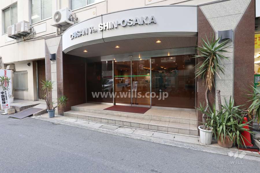 南側エントランス