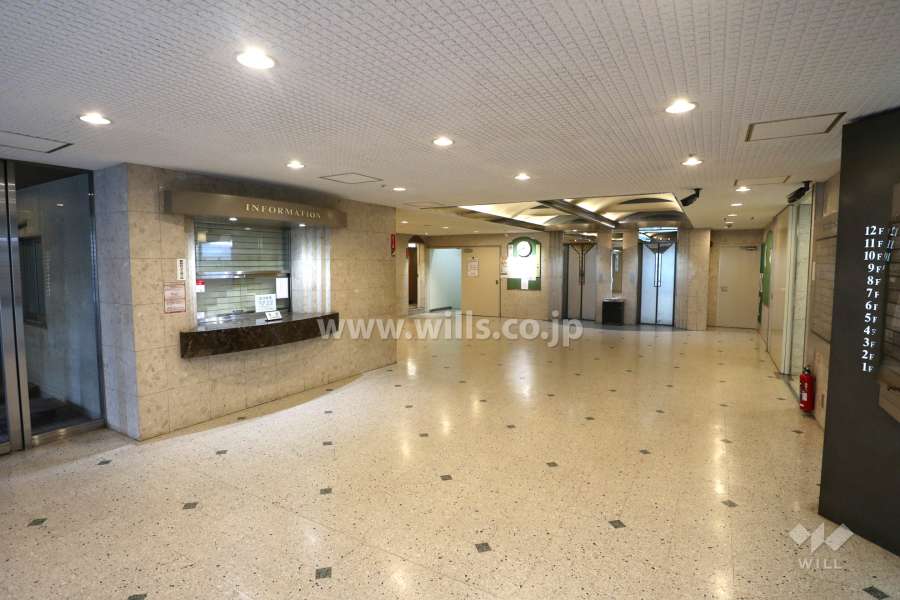 エントランスホール