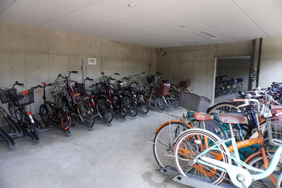 駐輪場(屋内ラック式)