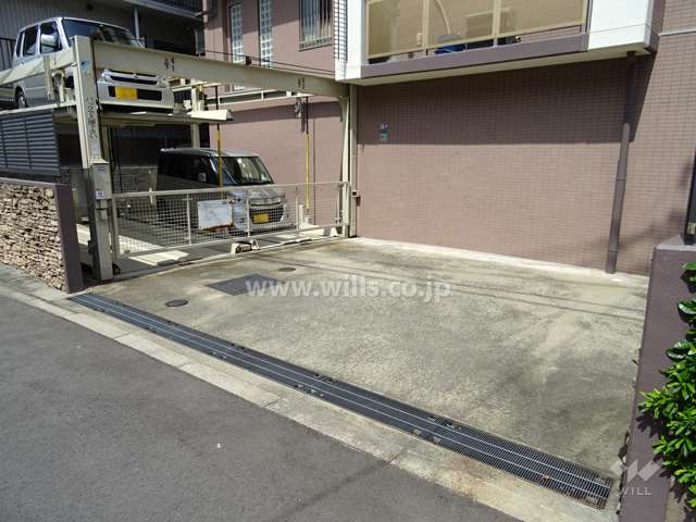 敷地内駐車場（屋内平面式）