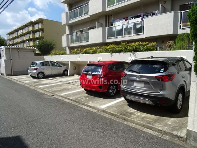 敷地内平面式駐車場