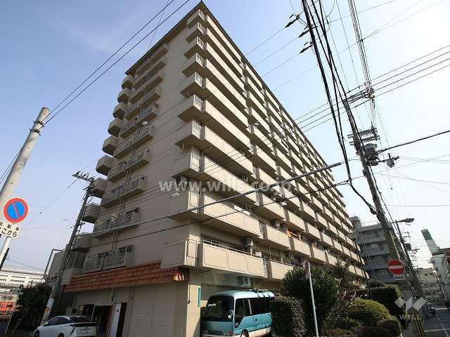 コスモハイツ新大阪の外観（南西側から）