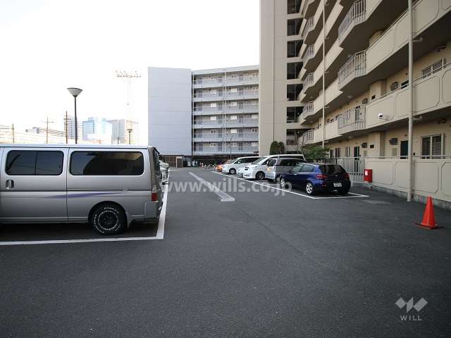 敷地内駐車場（屋外平面式）