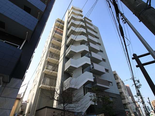 プレステージ北大阪ブライトスクエアの外観（北東側から）