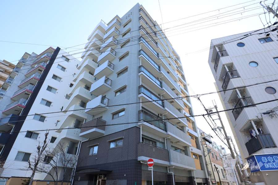 プレステージ北大阪ブライトスクエアの外観（北西側から）