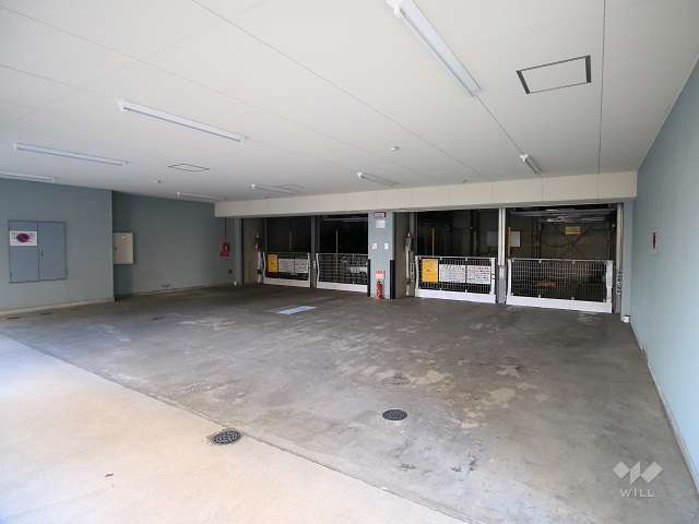 敷地内駐車場（屋内機械式）