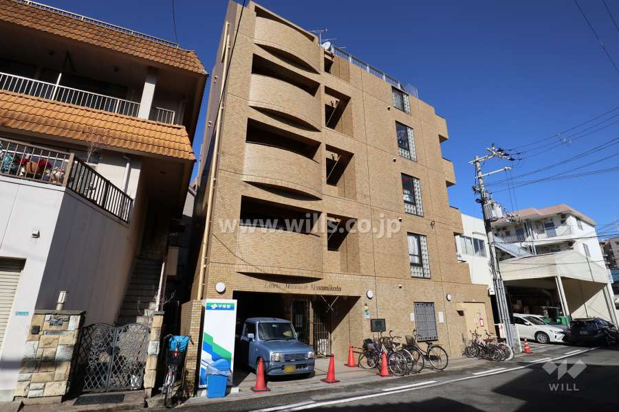 ライオンズマンション南方の外観（南西側から）