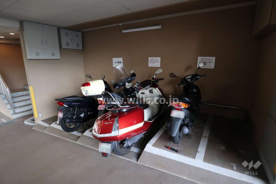 バイク置場