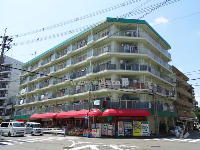 グリーンコーポ西中島の外観（南東側から）