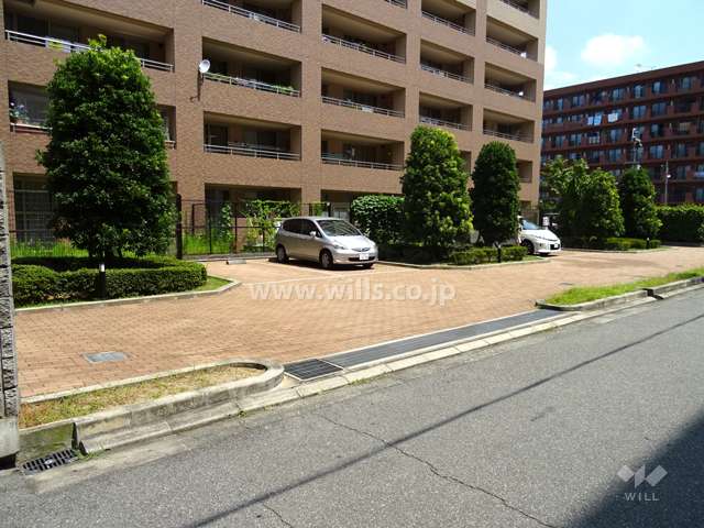 敷地内駐車場（屋外平面式）