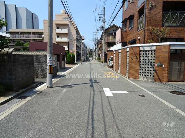 敷地の前面道路