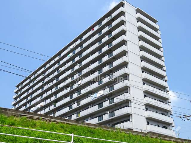 ユニハイム十三野中の外観（南東側から）