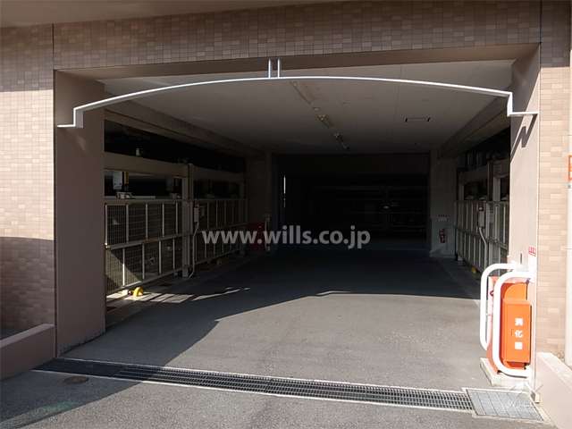 敷地内駐車場（屋内機械式）