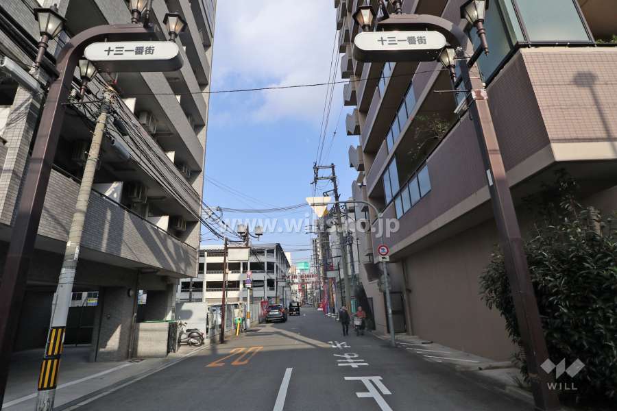 敷地北西側の前面道路