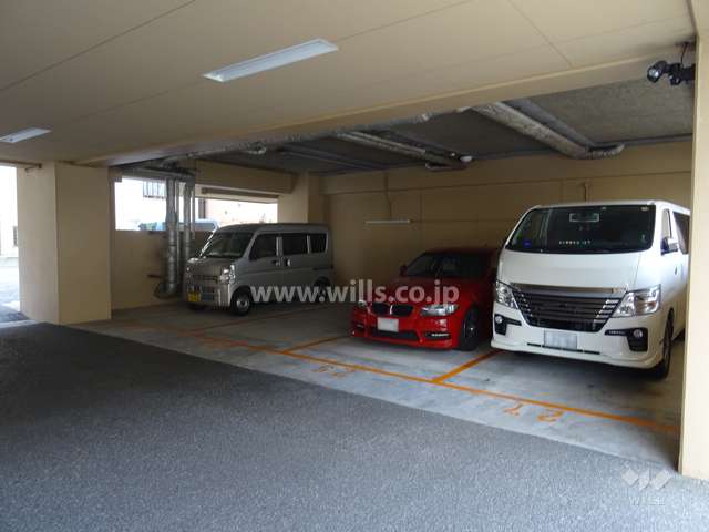 敷地内駐車場(屋内平面式)