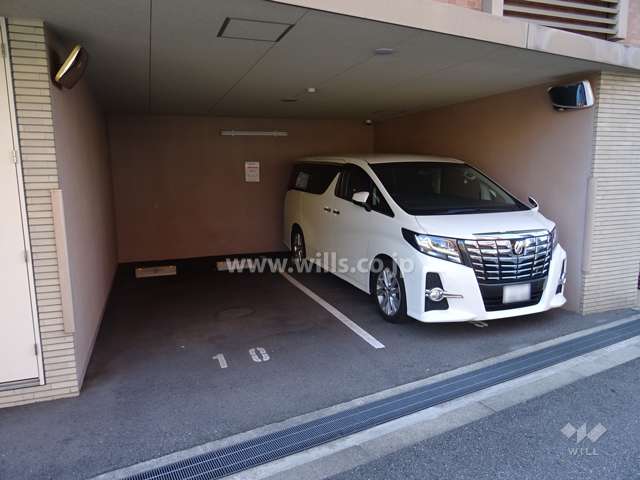敷地内平面式駐車場
