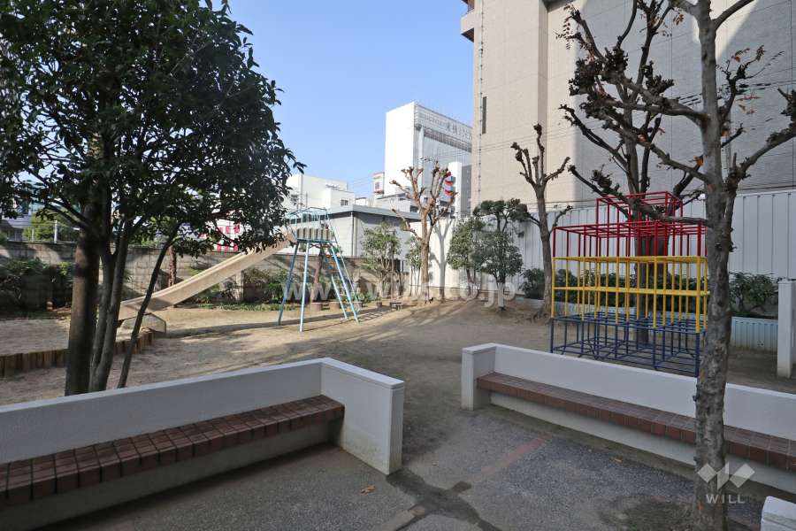 敷地内の公園