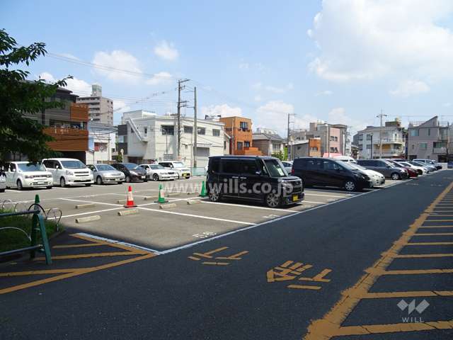 敷地内駐車場（屋外平面式）