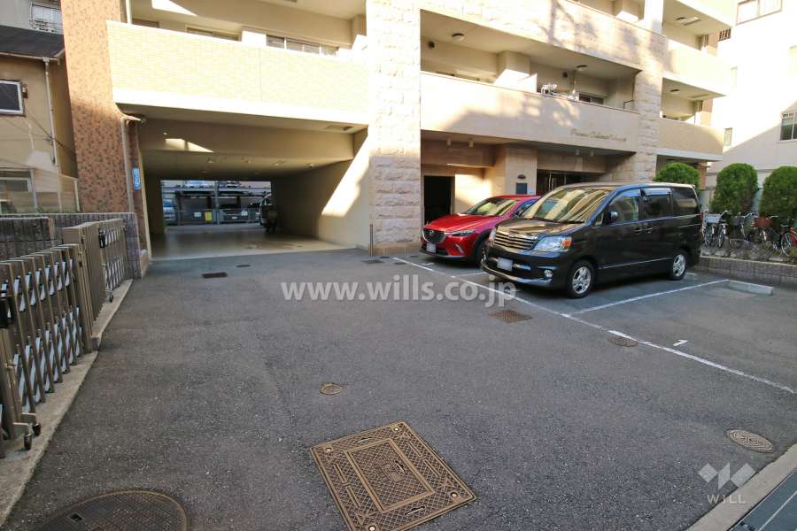 駐車場入り口