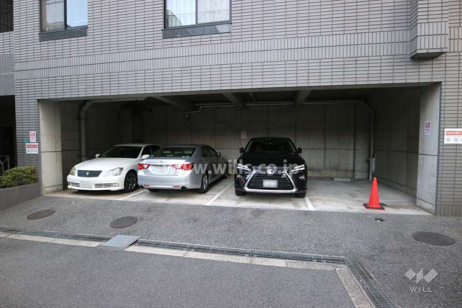 敷地内駐車場（屋内平面式）