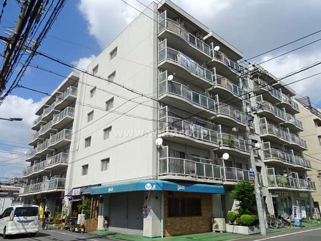 藤和吹田コープの外観（南西側から）