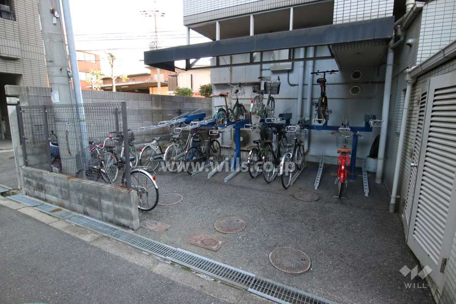 駐輪場