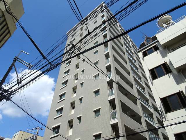 ブリリア塚本の外観（南西側から）