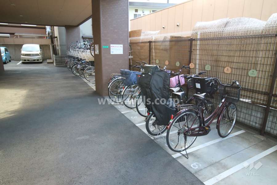駐輪場
