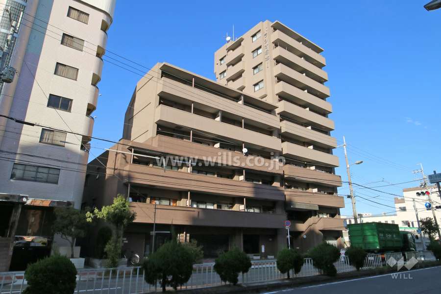 パラシオ塚本Ⅰの外観（南西側から）
