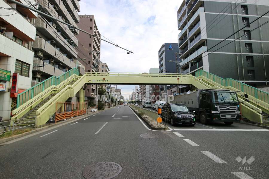 敷地南側の前面道路（淀川通り）