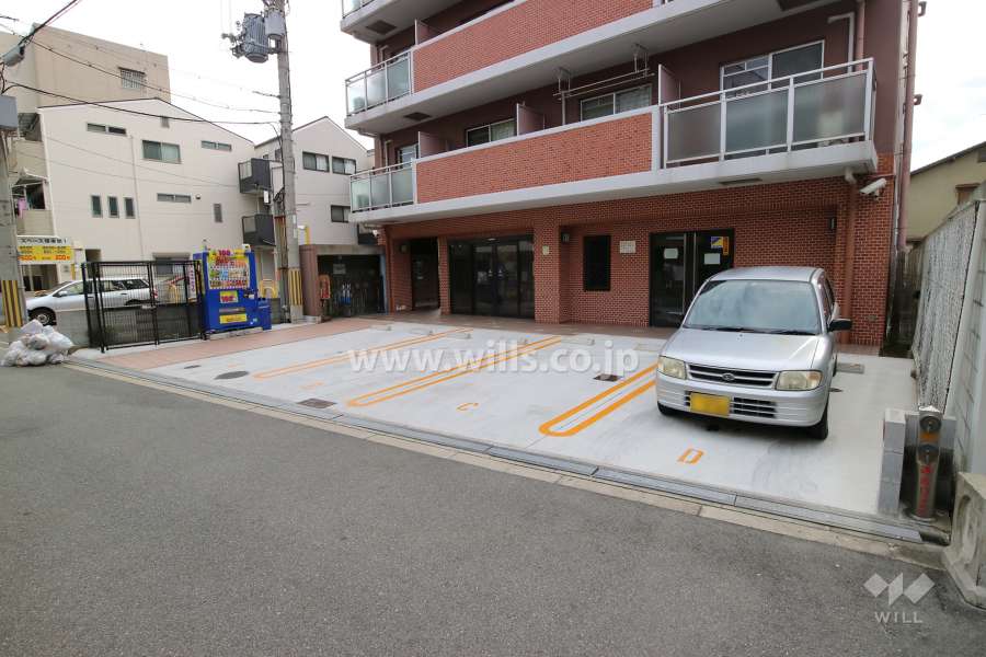 敷地内駐車場(屋外平面式)