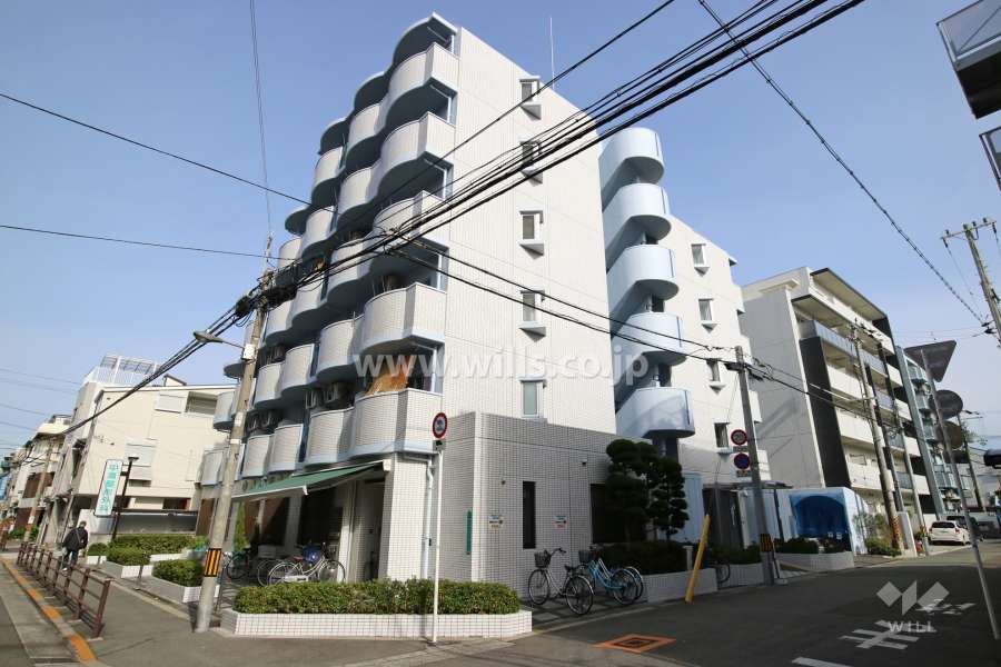 エステハイツ塚本の外観（南西側から）