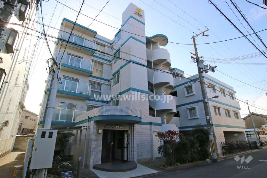グランドムール塚本北の外観（北東側から）