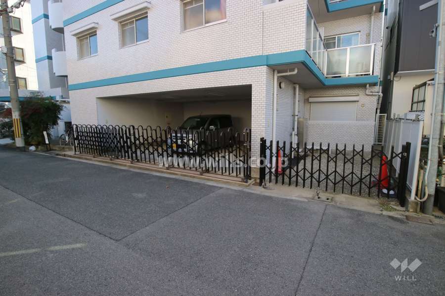 敷地内駐車場(屋内平面式)