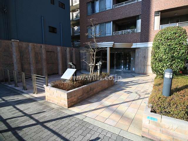 エントランスアプローチ