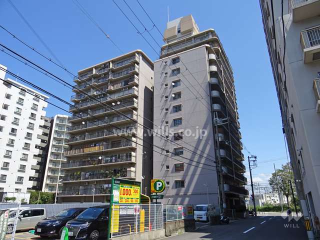 ジャルダンの外観（西側から）