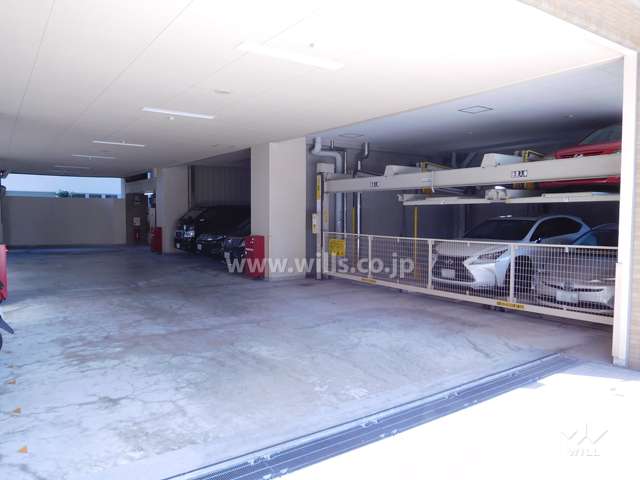 敷地内駐車場(屋内平面式・屋内機械式)