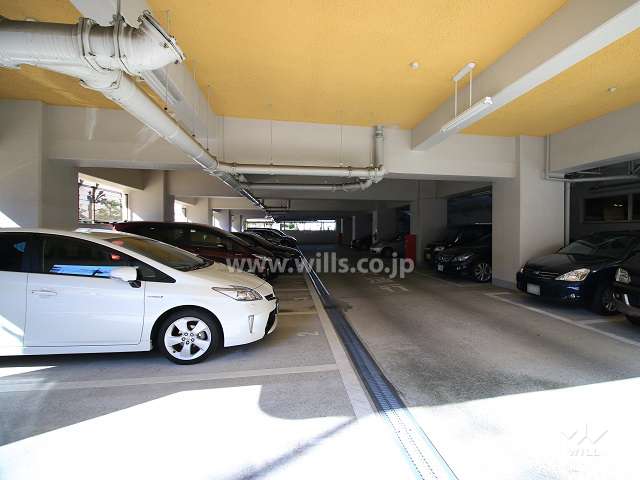 敷地内駐車場（屋内平面式）