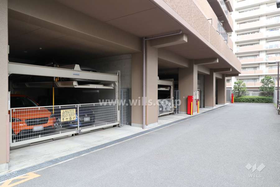 敷地内駐車場（屋内機械式）