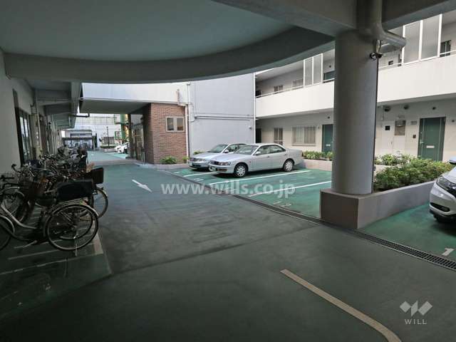 敷地内駐車場(屋外平面式)