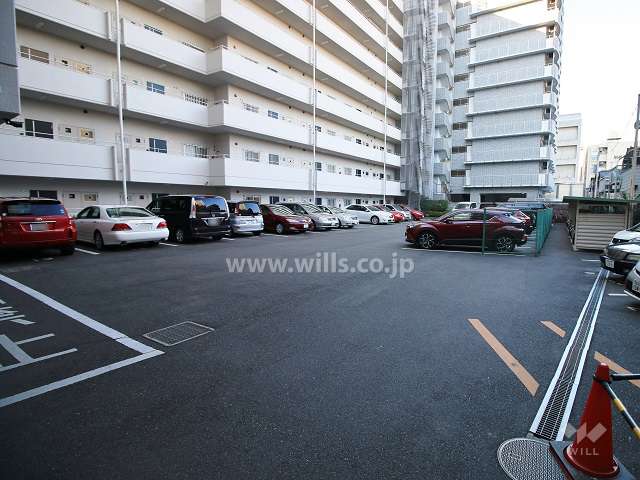 敷地内駐車場（屋外平面式）
