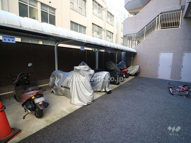 バイク置場