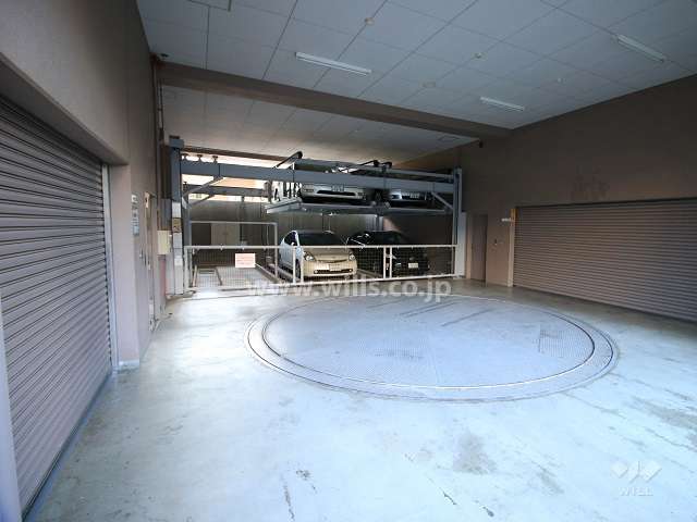敷地内駐車場（屋内機械式）