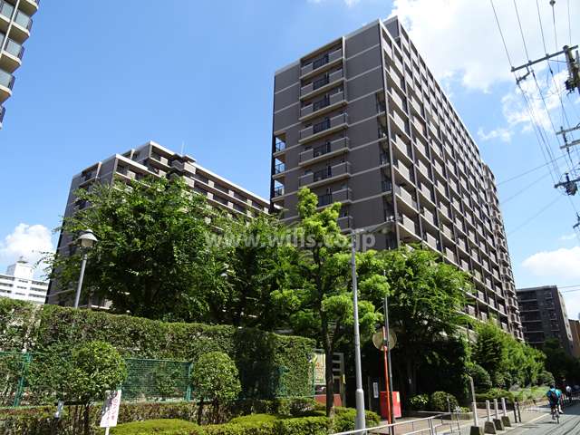 ソシエ北大阪1号棟の外観（北西側から）