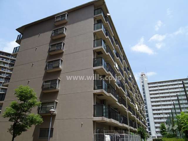 ユニライフ北大阪1号棟の外観（南西側から）