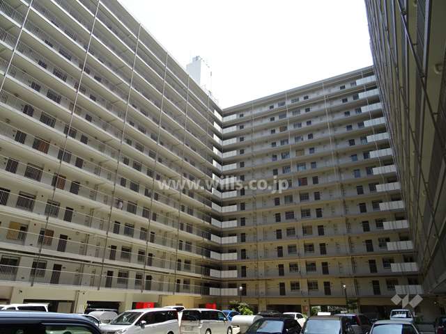 敷地内からみたプライムハイツ新大阪（南東方向）