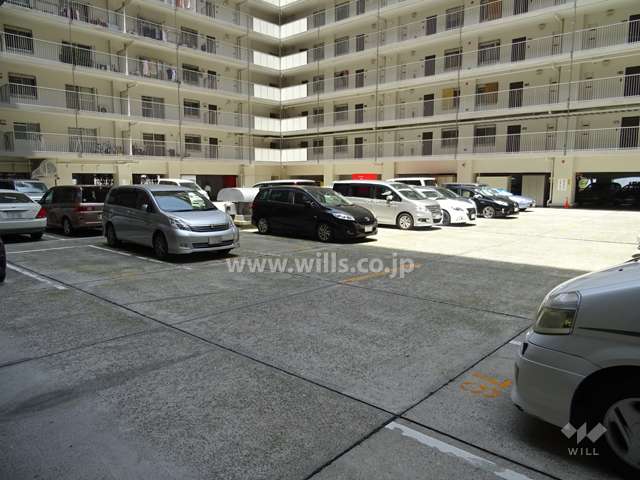 敷地内駐車場（屋外平面式）